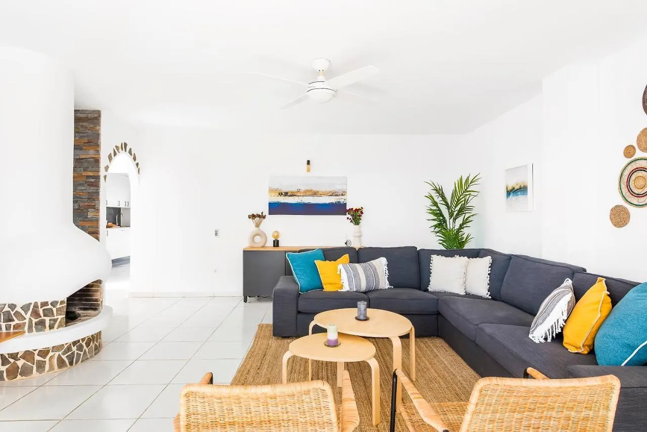 Villa Verode - Private Heated Saltwater Pool Tabaiba Spain
